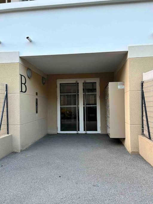 Appartement Avec Terrasse Et Box Entre Plages Et Nature Marselha Exterior foto