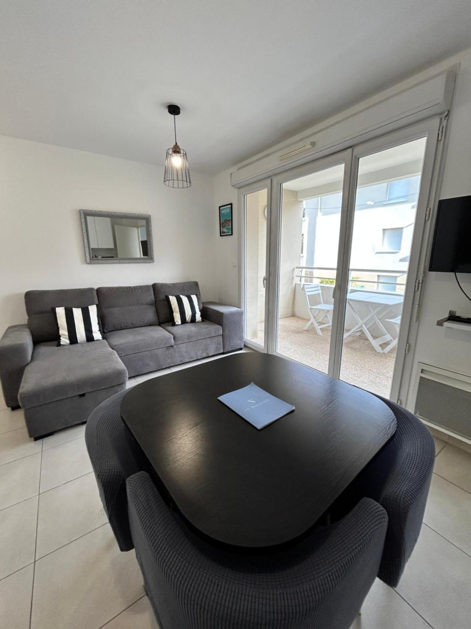 Appartement Avec Terrasse Et Box Entre Plages Et Nature Marselha Exterior foto