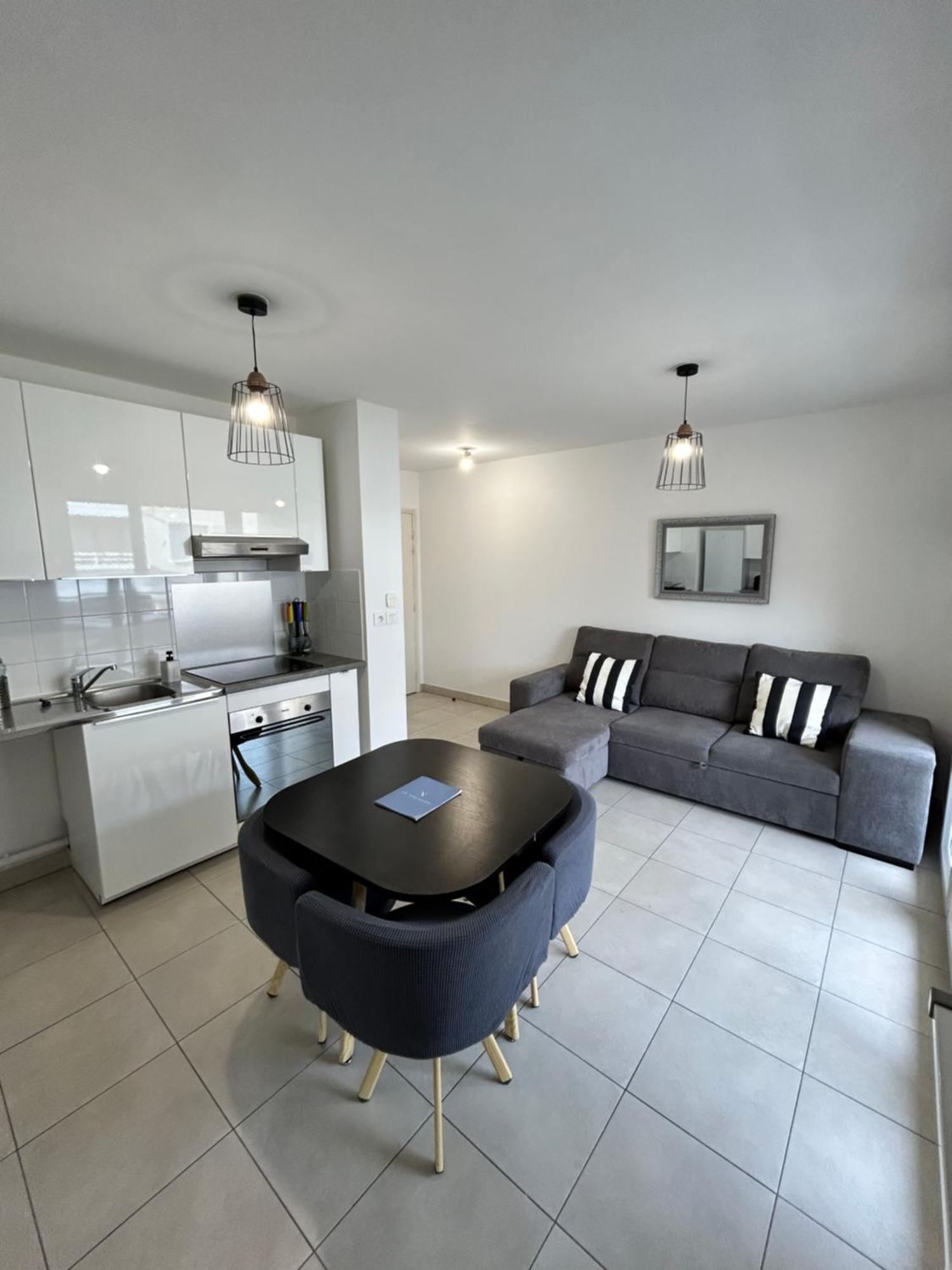Appartement Avec Terrasse Et Box Entre Plages Et Nature Marselha Exterior foto